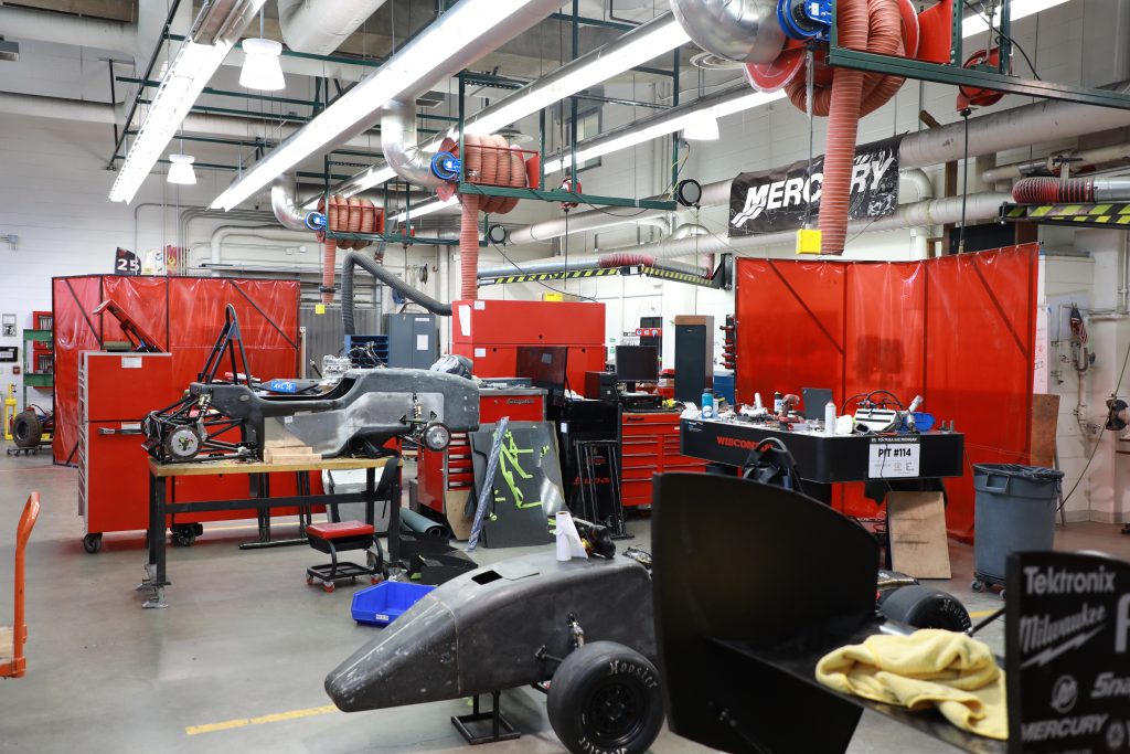 Facilities and Locations – Grainger Engineering Design Innovation Lab ...